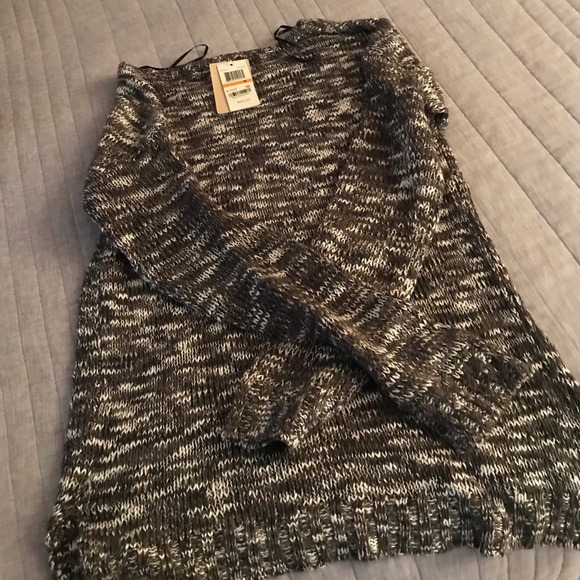 NWT Pink Rose Marled Textured Fox Gray Knit Winter Top - Size S - Picture 2 of 3